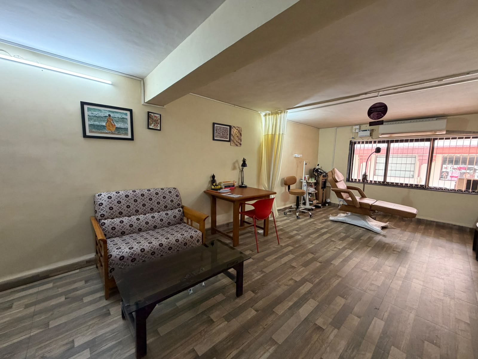 Modern dental treatment room at Healing Touch Centre, Madgaon
